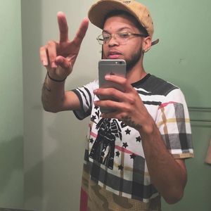 Meet your Posher, Beezy